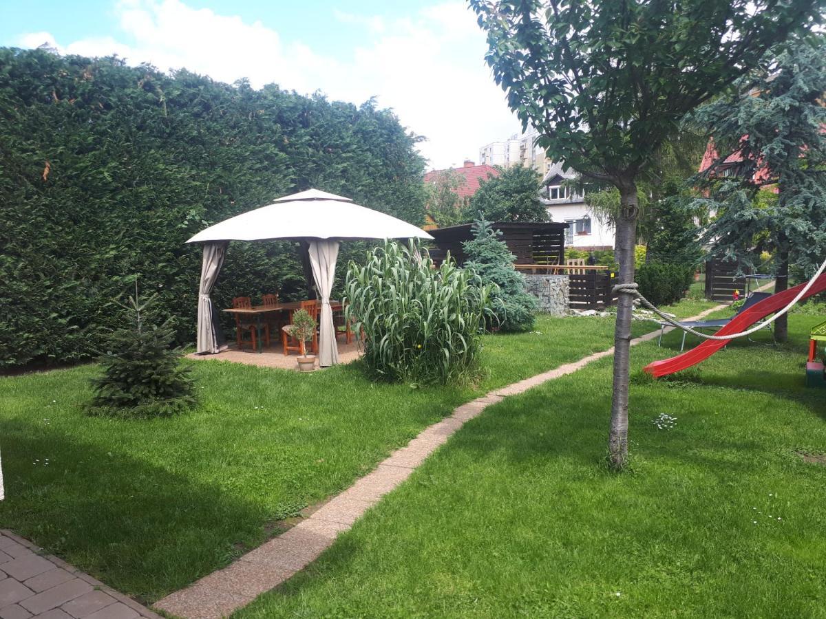 Aranypatak Apartmanhaz سزومباثيلي المظهر الخارجي الصورة
