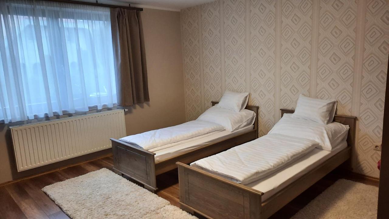 Aranypatak Apartmanhaz سزومباثيلي المظهر الخارجي الصورة